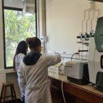 Modelos y modelización en la enseñanza de la química universitaria: Una propuesta de investigación didáctica basada en diseño